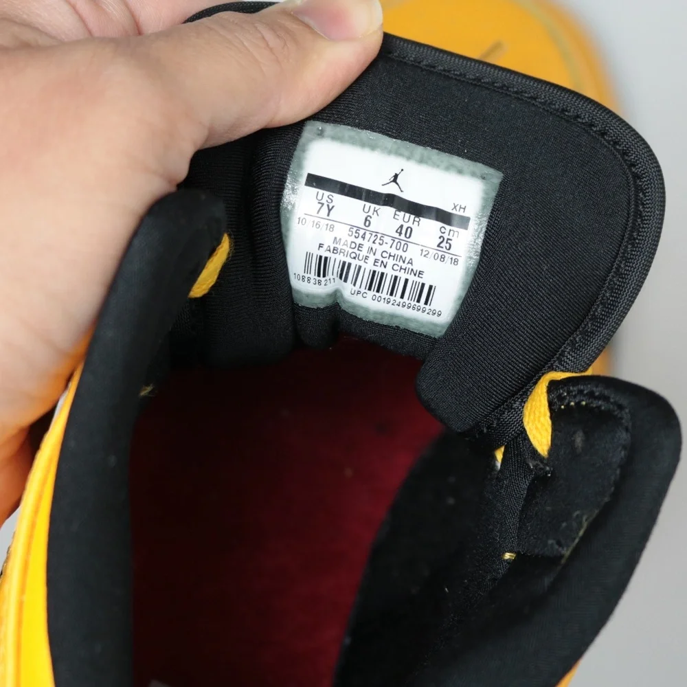 Jordan 1 Mid University Gold Black Sneakers Size 7Y / Women Size 8.5 - Picture 7 of 7